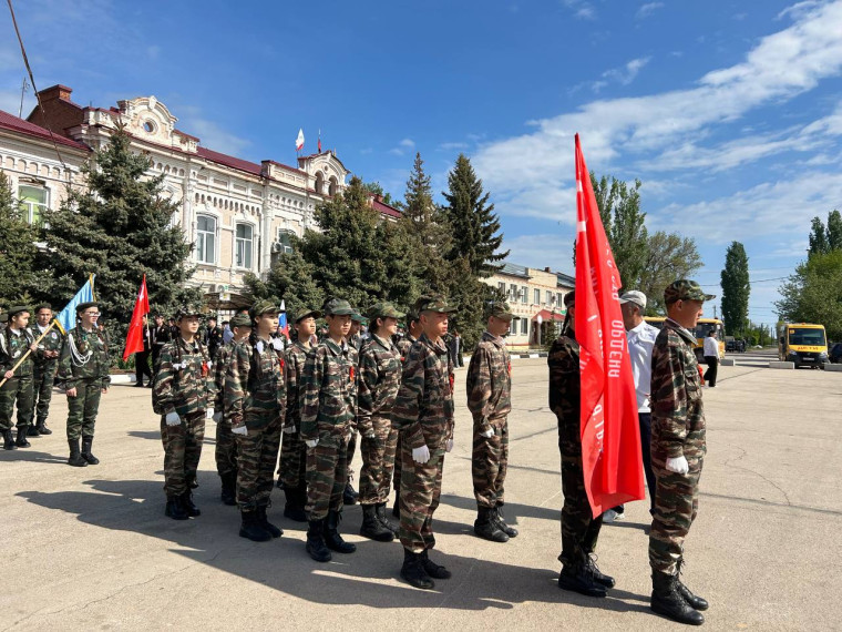 смотр-конкурс строя и песни.